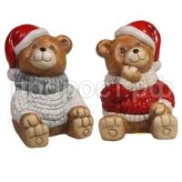 медвежонок сидит